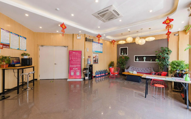 Thank Inn Plus Hotel Henan Kaifeng Tongxu county Renmin Road