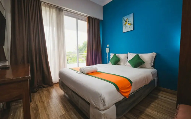 Villa Prambanan Jogja with Private Swimming Pool by Simply Homy