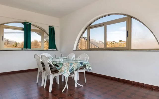 Apartment in Cassinelle With Garden & BBQ