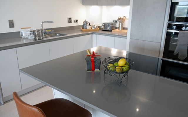 Apartment 2 Waterstone House - Luxury Sea View Apartment