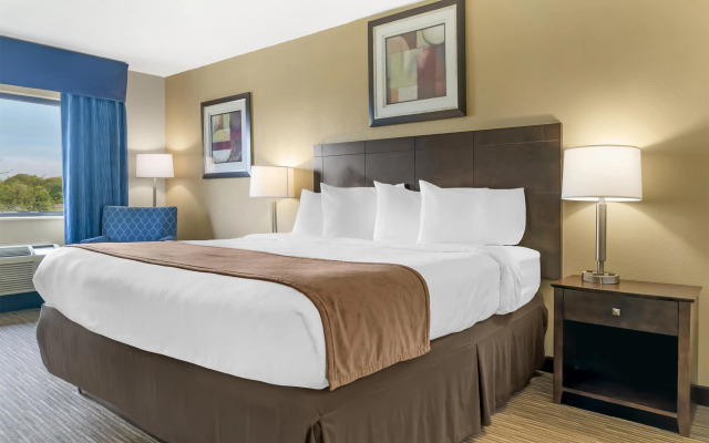 Best Western Port Huron Blue Water Bridge