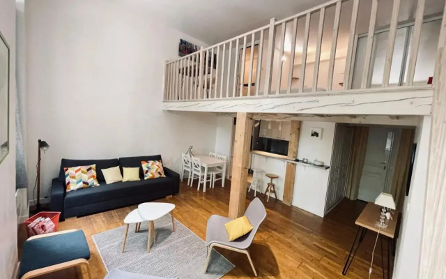 Beautiful Duplex Near Downtown