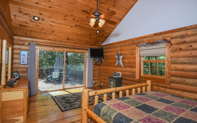 Old Bruin's Den 4 Bedroom House