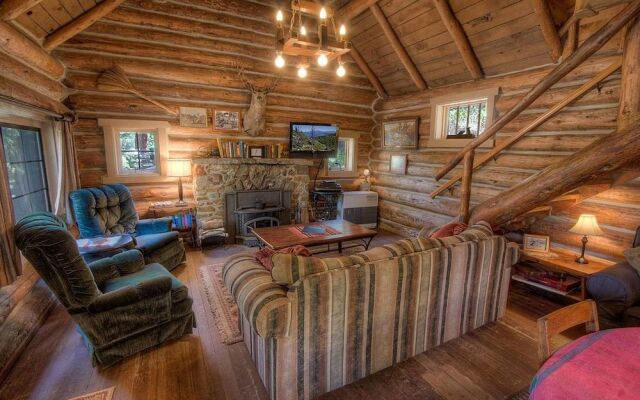 Zephyr Cabin by Lake Tahoe Accommodations