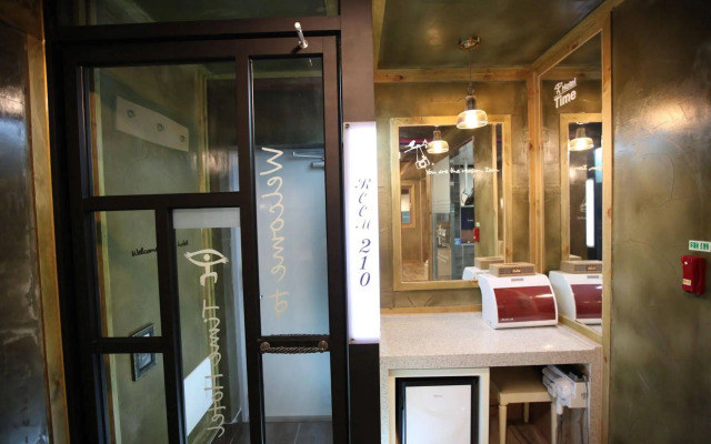 Cheonan Hound Hotel