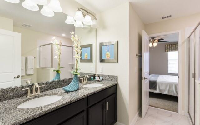 Champions Gate-9048sltstdjil 8 Bedroom Home