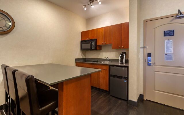 Best Western Plus Meridian Hotel