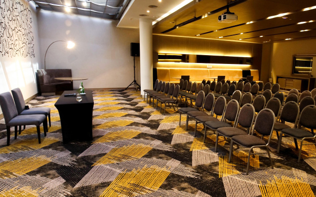 Recoleta Grand, a Tribute Portfolio Hotel
