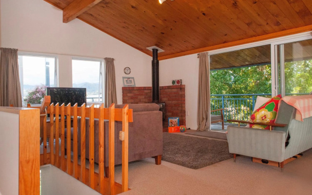 Perfect on Pleasant - Pauanui Holiday Home