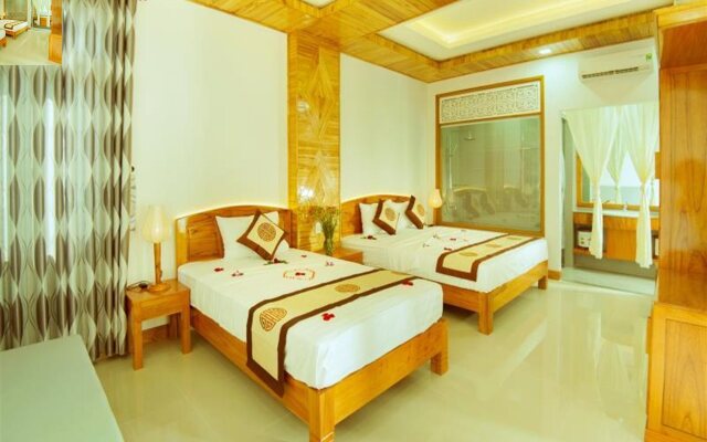 Riverside Plum Garden Homestay