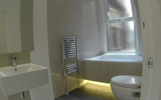 Deluxe Family Suite