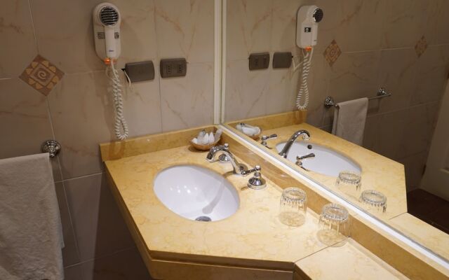 Howard Johnson Hotel Rinconada de Los Andes