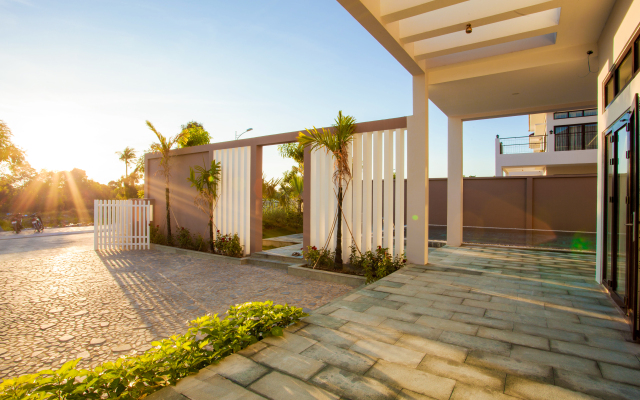 Mercury Phu Quoc Resort & Villas Hotel