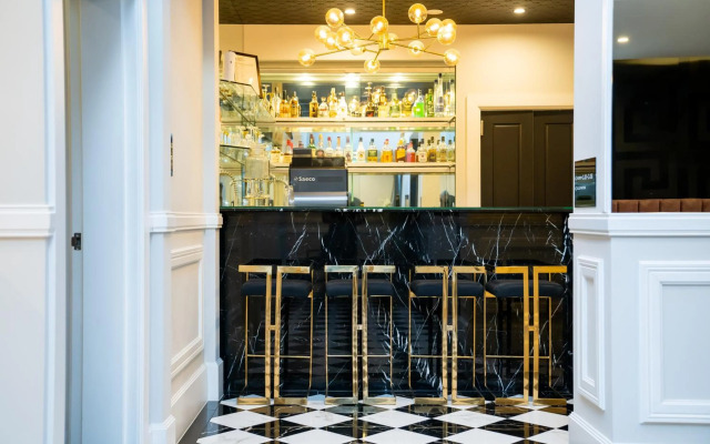 Gladius Hotel & Suites