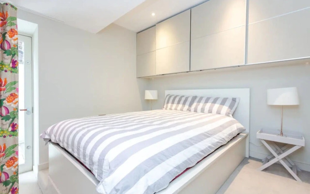 Modern 2 Bedroom Apartment Near Gloucester Road