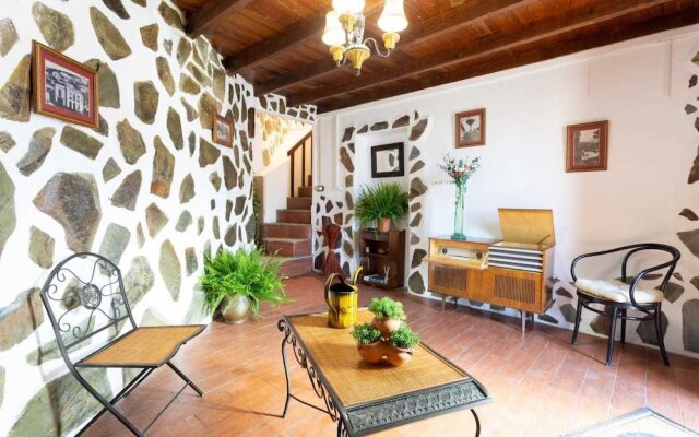 Chalet Casa Canaria con vistas y piscina