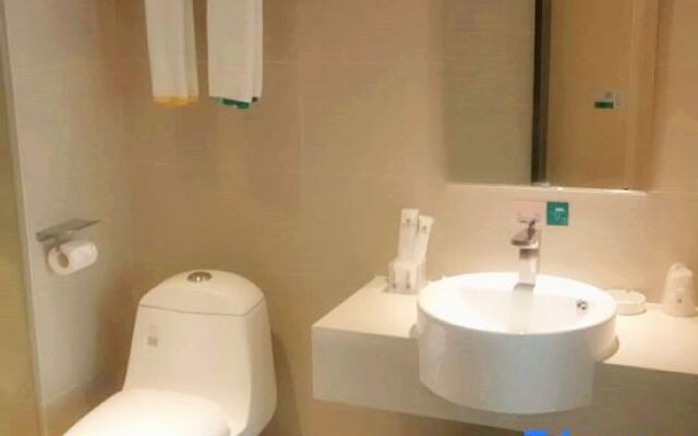 Season flower HOTEL (Yulin Hongjin Mall Branch)