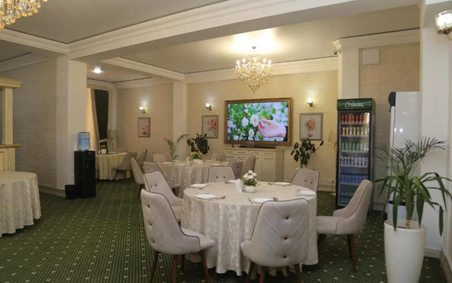 Bek Plus Hotel