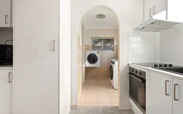 Stylish 2-bed House in Leichhardt