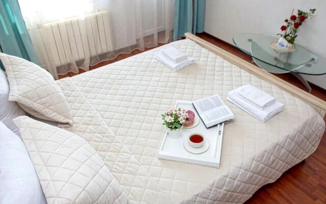 Апартаменты Четыре Сезона мкрн. Мирный 5/1