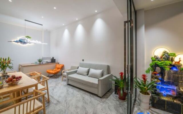 Ximing·Luxury Smart Holiday Courtyard (Lijiang Shuhe Ancient Town Store)