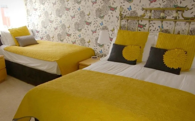 Kenley Hotel