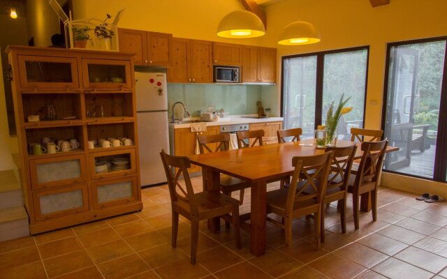 Reindeer Taichung Herb House