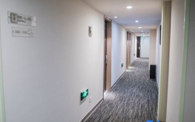 Jinjiang Inn Select Hotel (Yancheng Oufeng Flower Street Julonghu)