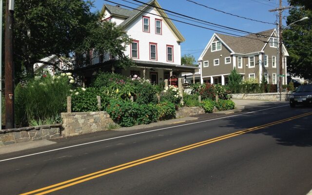 Scotch Hill Inn