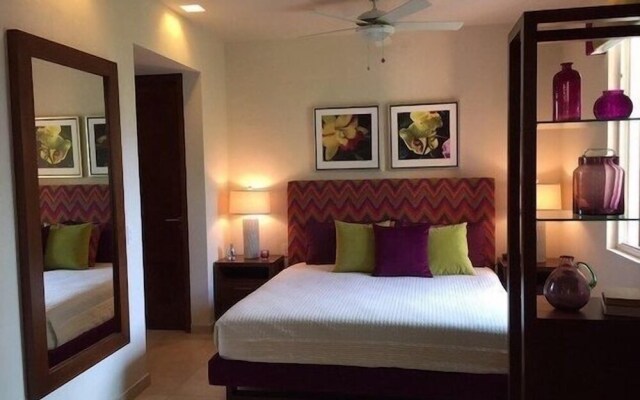 Romantic Zone V177 Studio