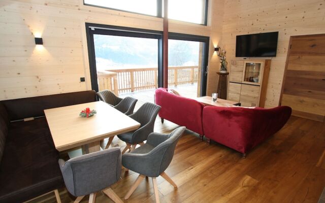 Gorgeous Chalet in Niedernsill with Garden