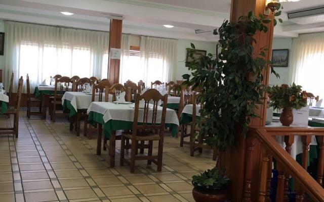 Hostal Restaurante Los Chopos