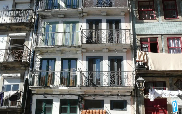 Porto Downtown Taipas