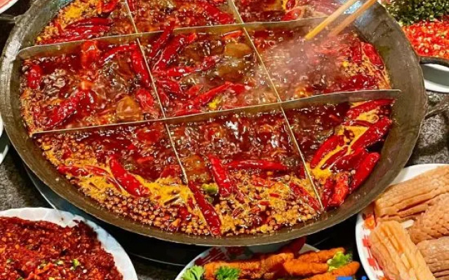 Tingbo Courtyard Hotel (Jiefangbei Shibati Store) – Meal – Chongqing