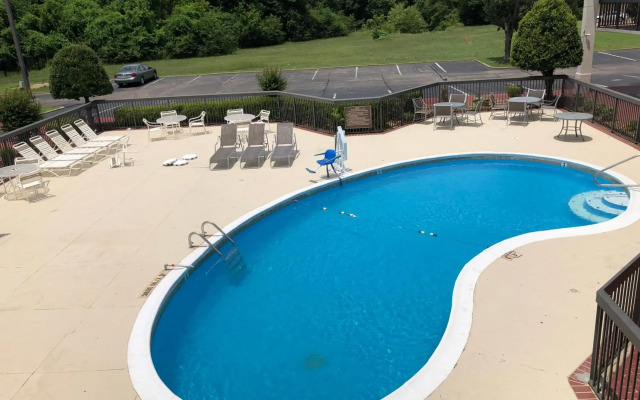 Motel 6 Memphis, TN - East