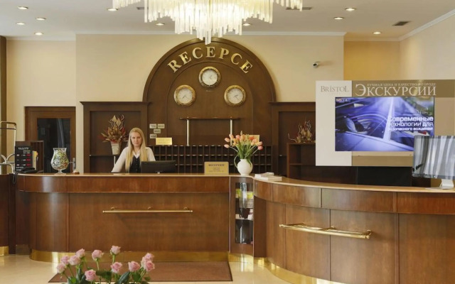 Hotel Bristol