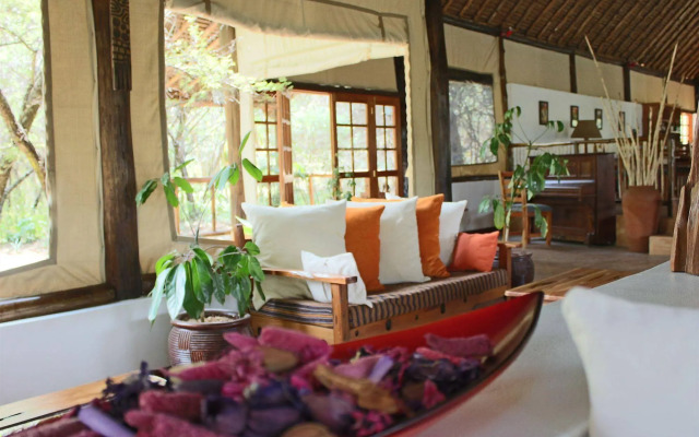 Ziwa Bush Lodge