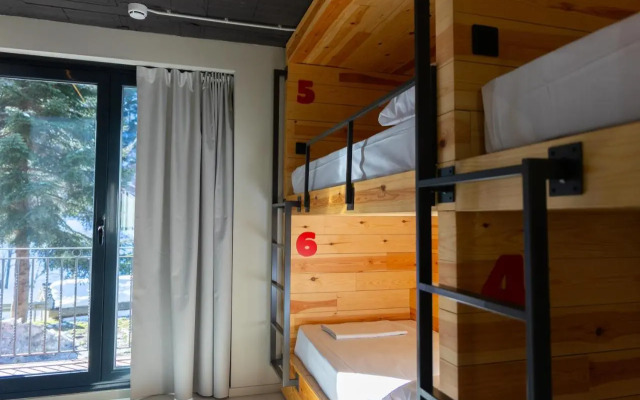 KY Mountain Hostel Arinsal