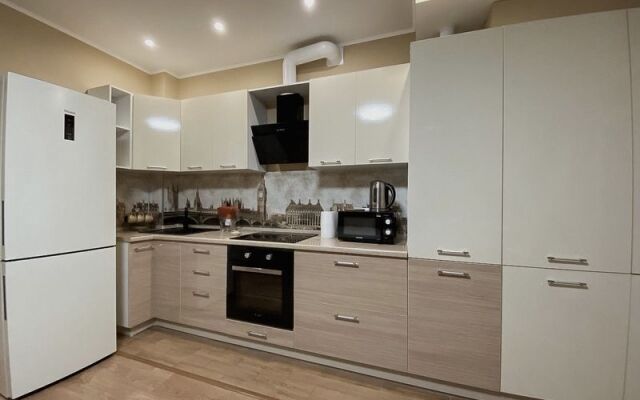 Apartments Green FOX on Embankment Privolzhskogo Zatona,  20G