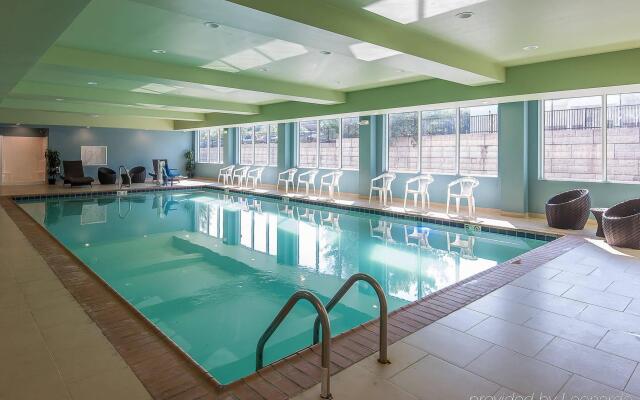 Holiday Inn Express & Suites Norwood-Boston Area, an IHG Hotel