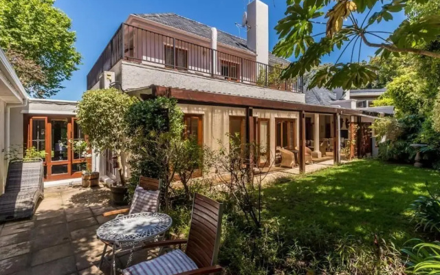 Fernwood Manor Boutique Guest House