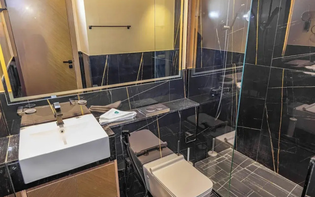 Bloomfields Stylish 1Br Binghatti Creek