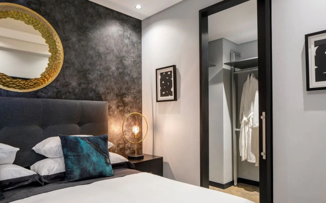 The Onyx Apartment Hotel by NEWMARK