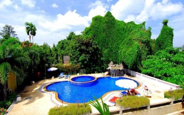 Discovery Gardens Apartment