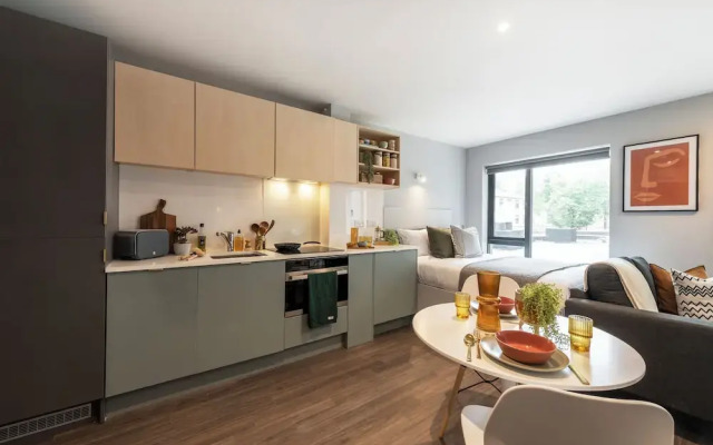 Student Only The Aspen