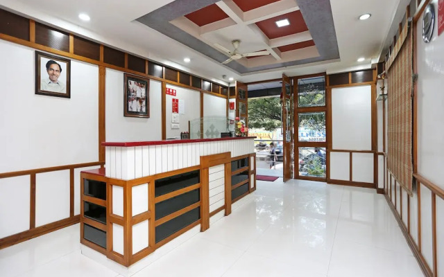 OYO 1108 Hotel Saraswathi Residency