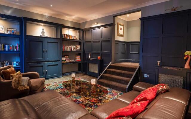 Stratford House - Luxury 4 Bed Townhouse