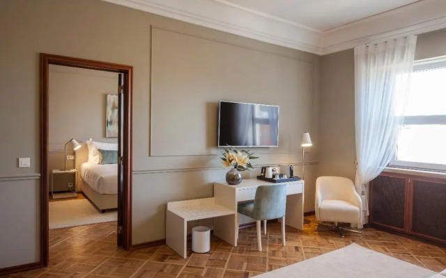 Luzeiros Suites