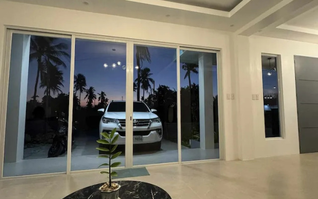 Oia Suites