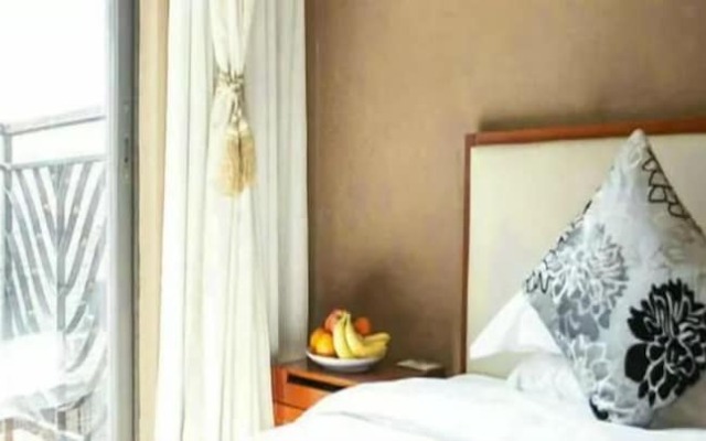 Good World Apartment (Guangzhou Cancer Hospital Taojin Metro Station)